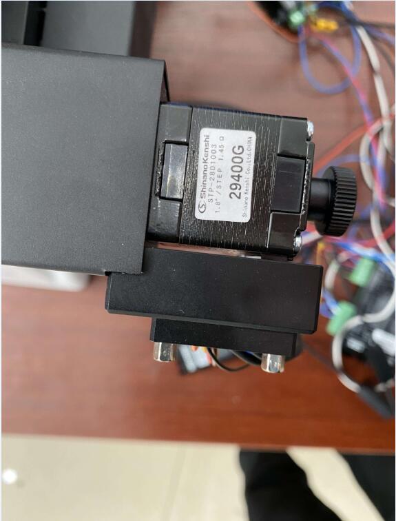 信濃電機(jī)用在高端顯微鏡觀察設(shè)備
